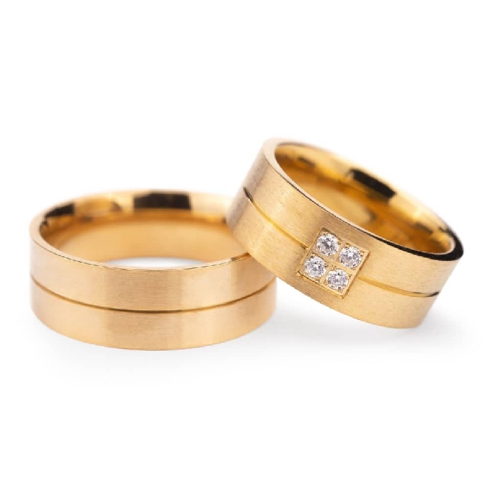 Золотые обручальные кольца с бриллиантами "VMA 130"