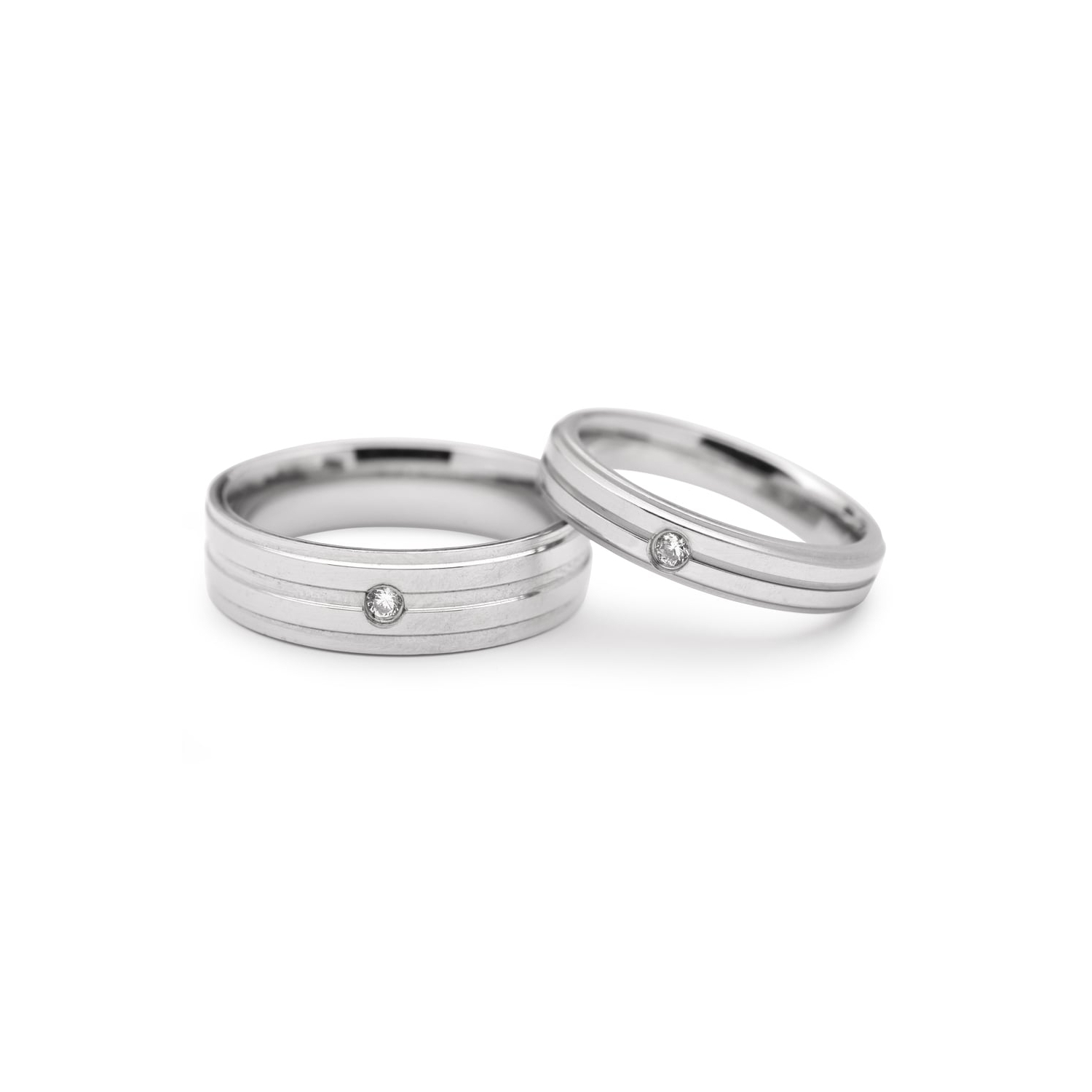 Золотые обручальные кольца с бриллиантами "VMA 113"
