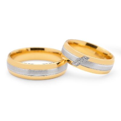 Золотые обручальные кольца с бриллиантами "VKA 096"