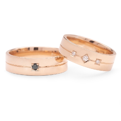 Золотые обручальные кольца с бриллиантами "VMA 136-2"