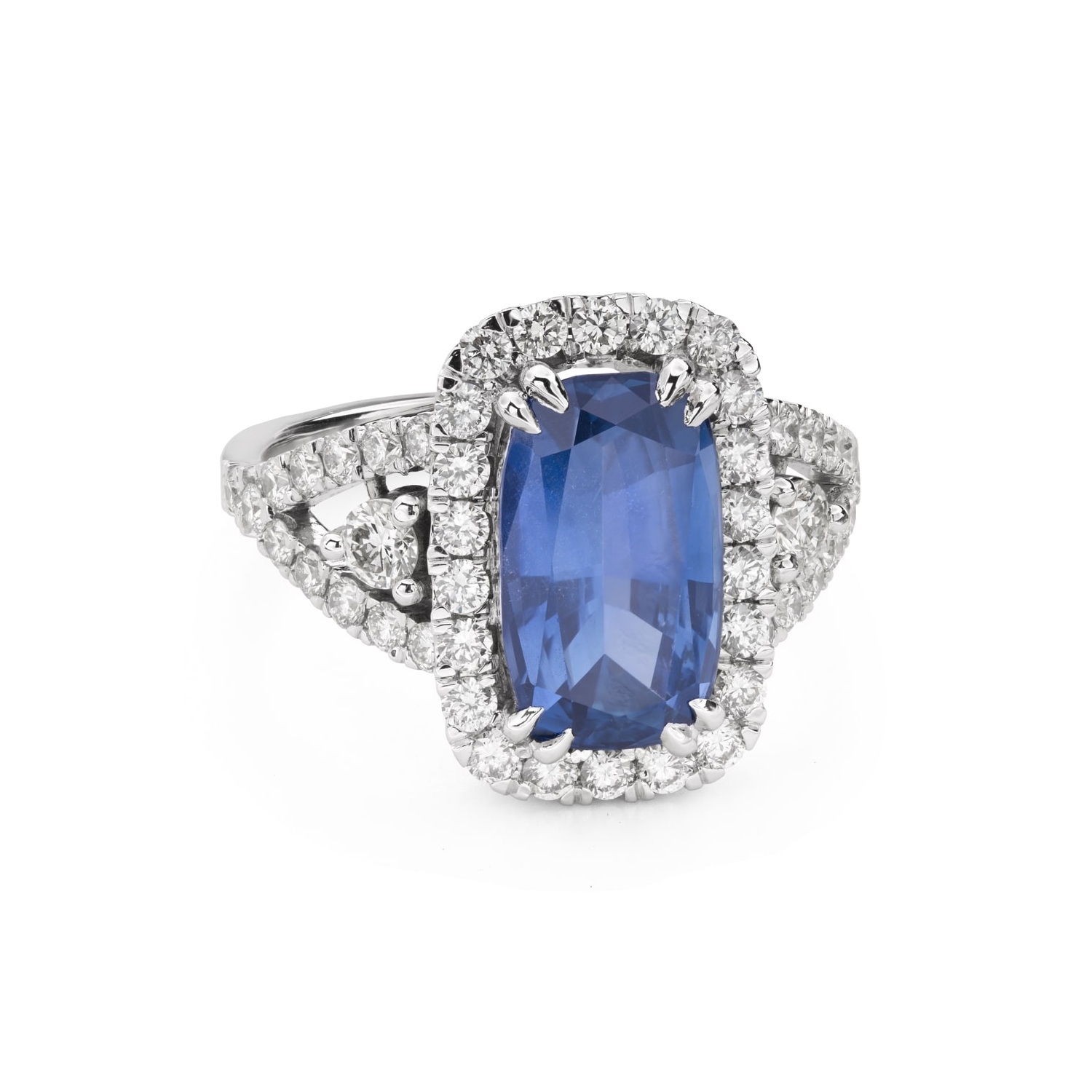 Помолвочное кольцо с драгоценными камнями "Сапфир 36"
