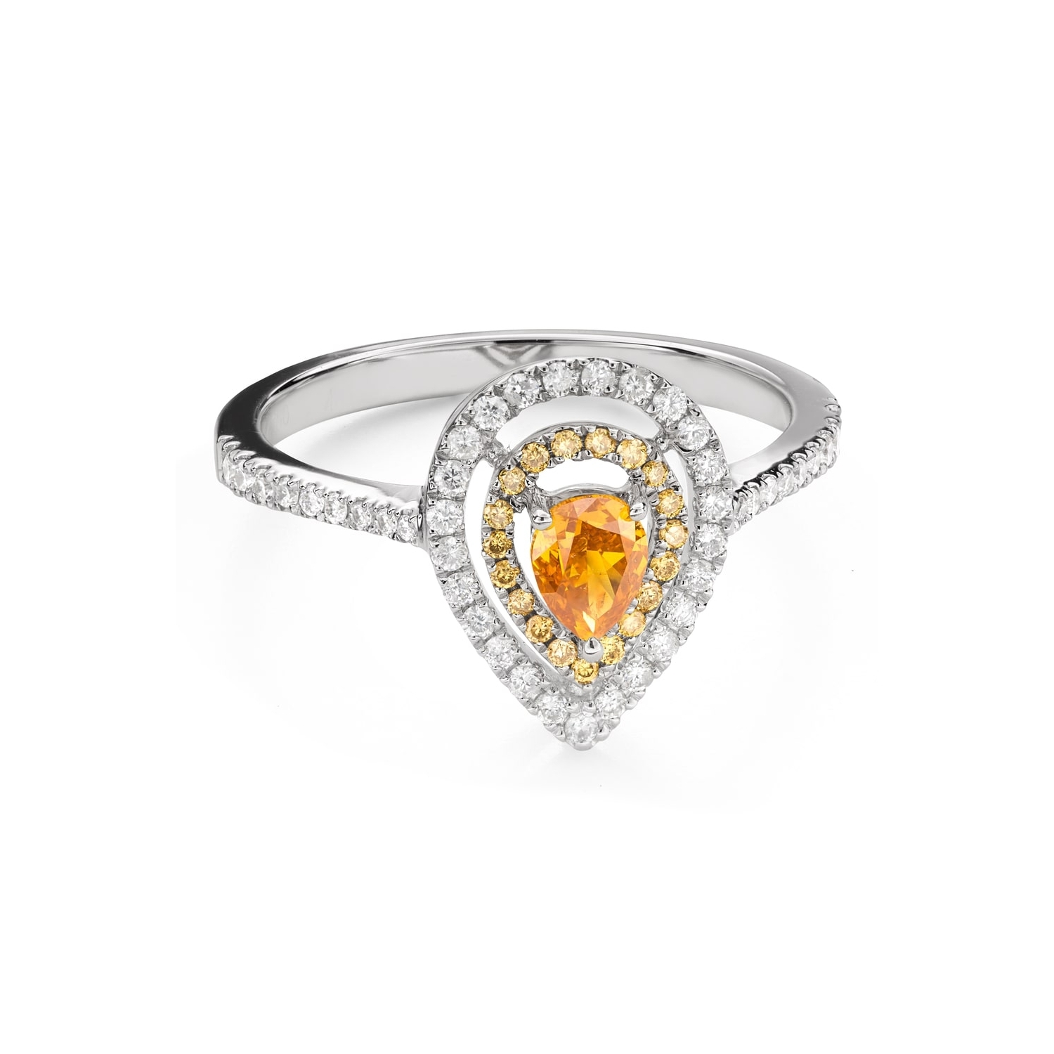 Помолвочное кольцо с алмазами "Королева сердца 32"
