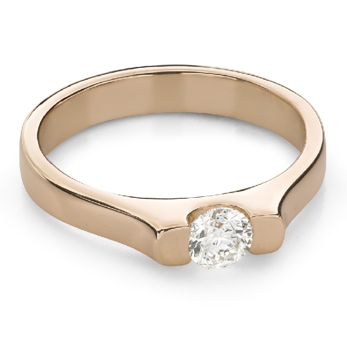 Золотое кольцо с  Бриллиантом "Прочность 190"