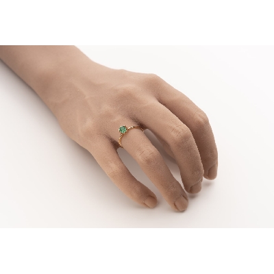 Помолвочное кольцо с драгоценными камнями "Изумруд 38"
