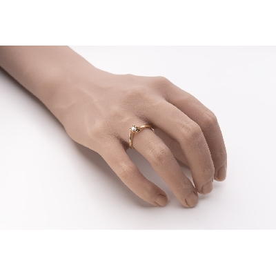 Помолвочное кольцо с Бриллиантом "В объятиях любви 115"
