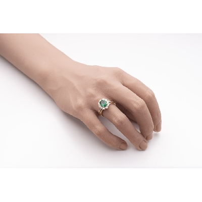 Zelta gredzens ar dārgakmeņiem "Smaragds 56"