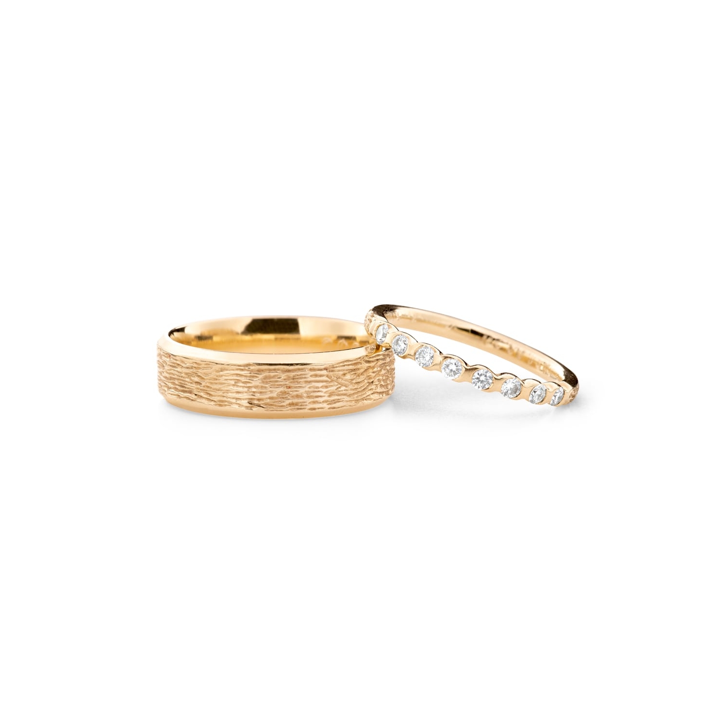 Золотые обручальные кольца с бриллиантами "VKA 339"